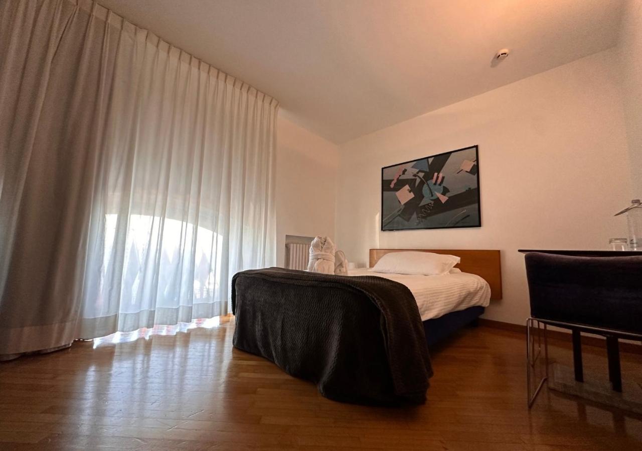 Hotel Europa Tarent Zewnętrze zdjęcie